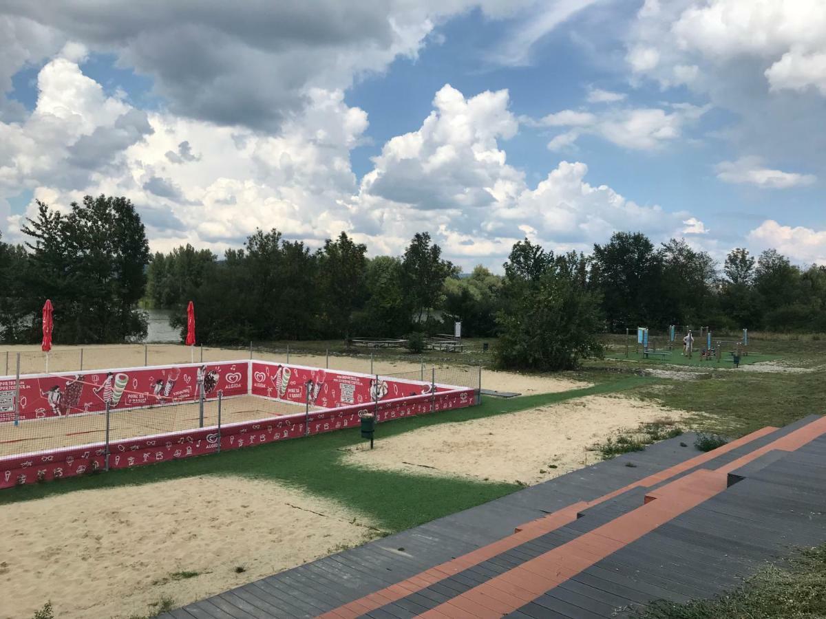 Greenbay Golf Apartments Trencin Exterior photo
